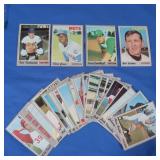 (25) 1970 Topps Baseball Cards G-VG