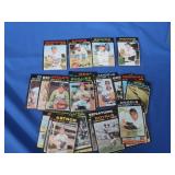 (50) 1971 Topps Baseball Cards VG-NM