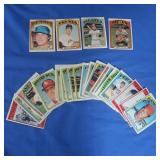 (25) 1972 Topps Baseball Cards EX-NM