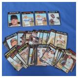 (50) 1971 Topps Baseball Cards VG-NM