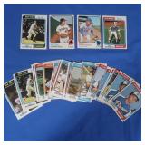 (25) 1974 Topps Baseball Cards VG-EX