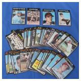 (50) 1971 Topps Baseball Cards VG-NM