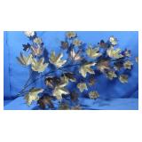 Metal Leaf Wall Decoration, approx 40x30'