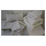 Bath Towels,Hand Towels,WashCloths&Tub Pillow