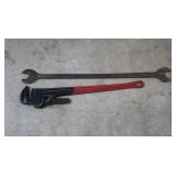 Lg Hvy Duty Pipe Wrench 32'&Double Open Ended