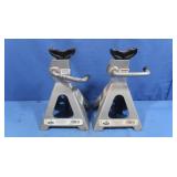 2 Jack Stands