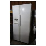 Frigidaire Side by Side Fridge w/Ice Maker Model