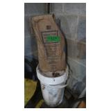 Chlorinating Granules(partil bucket)&Barn Lime