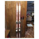 Vintage Remi 687 Fiberglass Skis, 72'