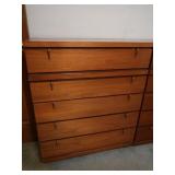 Vintage Mid Century Modern 5 Drawer Dresser