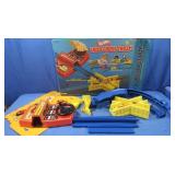 Vintage Hot Wheels Criss Cross Crash Track Set