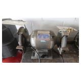 Workshops 1/4 HP Bench Grinder