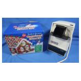 Westinghouse Ice Crusher&NIB Gingerbread House
