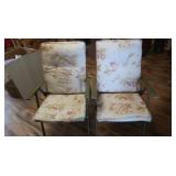 2 Folding Lawn Chairs w/Cushion