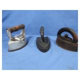 3 Vintage&Antique Sad Irons