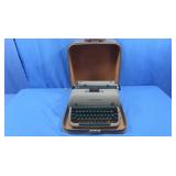 Vintage Remington Letterwriter Portable