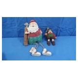 2 Golfing Santa Figures