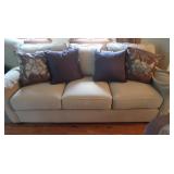 Bassett Sofa 7