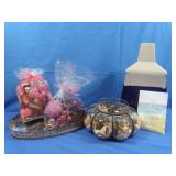 Vase, Mirror,Potpourri