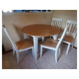 Rd Dropleaf Kitchen Table 42"dia w/4 Chairs