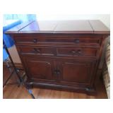 Bassett Sideboard Server-40x18x36"H