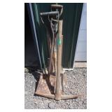 Pick-Sledge Hammer,4 Flat Shovels