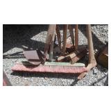 Large Hoe,Squeege,Hoes,Sledge Hammer,Push Brooms