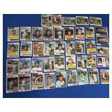lot of 40 1974 topps baseball cards Ex-NM inc.