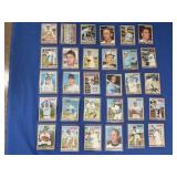Lot of 30 1970 Baseball cards, VG-NM set builders
