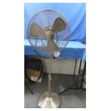 Stainless Steel 3 Speed Rotation Fan