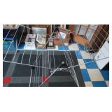 Metal Fold Up and Down Clothes Rack