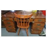 Vintage Bernhardt Wooden Desk w/Chair