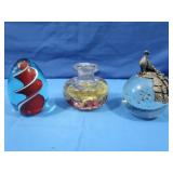 3 Vintage Paper Weights 1 Red,White,Blue Swirl, 1