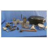 Enamelware Roaster Pan&Variety of Vintage Kitchen