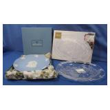 Wedgewood 1996 Christmas Plate&Mikasa Glass Dish
