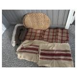 2 Sets Placemats w/Matching Tabled Runnners,Door