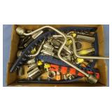 1/2' drive socket wrench & sockets, some