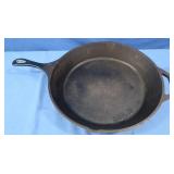 Lodge Case Iron Skillet,13.5'