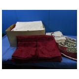 Holiday Table Cloths&Hot Pads