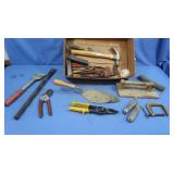 Carpenter's Knives,Tin Snips,Claw Hammer,Pipe