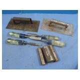 Multiple Chisels&2 Cement/Drywall Trowels