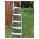 Werner 6' Fiberglass Stepladder