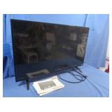 Vizio E32-C1 32" LED Smart TV(Powers on)