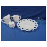 Vintage Westmoreland "Thumbelina" Milk Glass