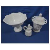 Vintage Westmoreland "Paneled Grape" Covered Dish