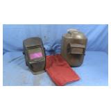 2 Welding Helmets(1 Auto Darkening)
