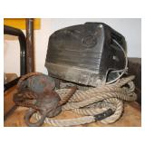 12 Vintage Heavy Duty /Utility Wench&Extra Rope