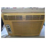 Frigidaire Air Conditioner Window Unit w/Hose