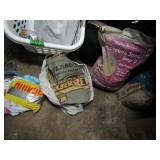 Play Sand,Leveling Sand&Quikrete Concrete Mix