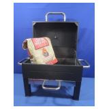 Expert Grill-*Like New* 18x17x13"(1 leg broken)